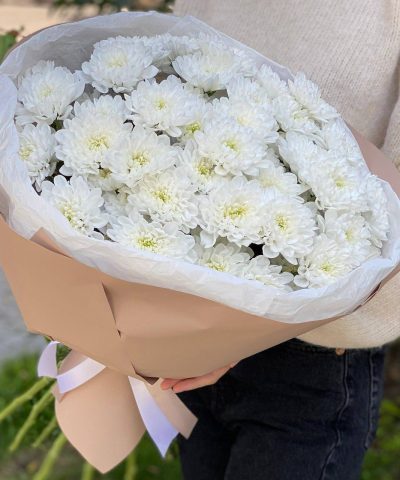 Чужой Букет 9 кустовых хризантем