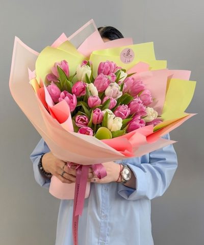 31 бело-розовый тюльпан