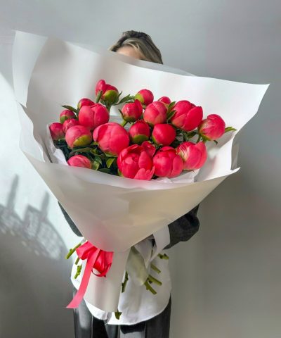 Букет из 21 пиона