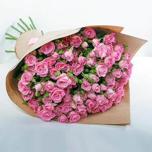 Букет кустовых роз