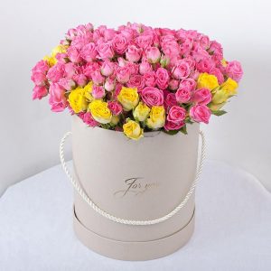 15 кустовых роз в коробке