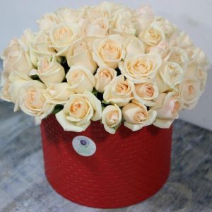Коробка с цветами 30